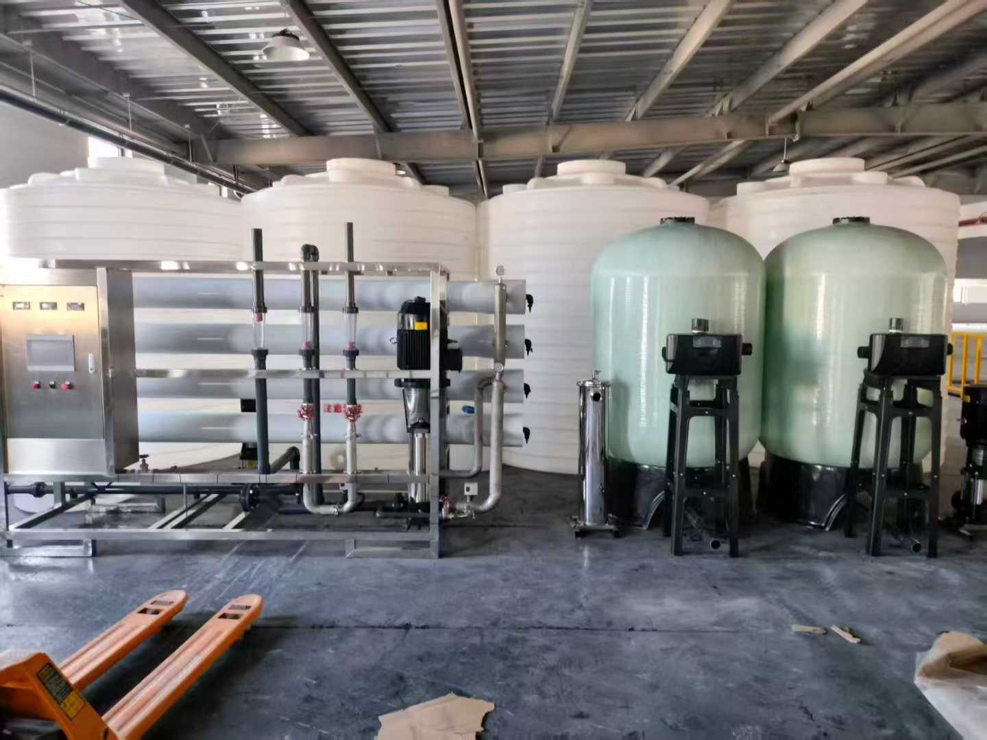 12吨纯水设备安装现场